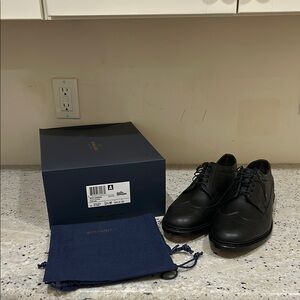 Men’s Bostonian Longwing, black, new in the original box